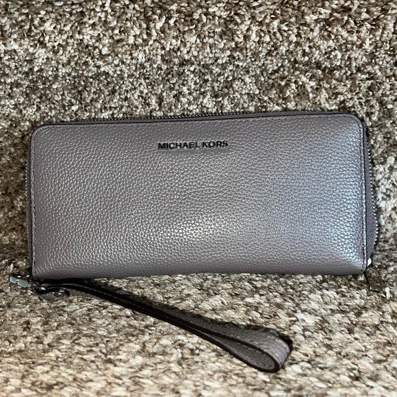 Michael Kors Gray Wristlet Wallet - Picture 2 of 8